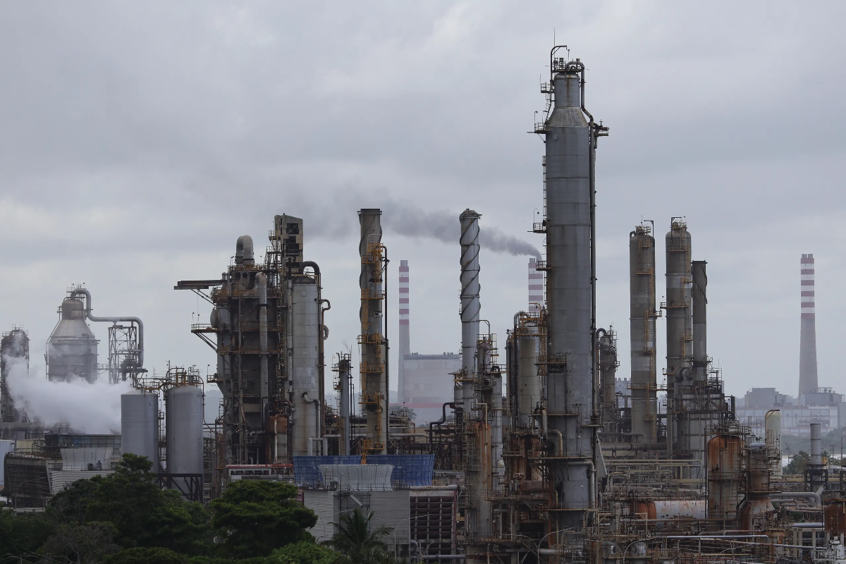 Một cơ sở dầu khí của Venezuela - Ảnh: Getty.
