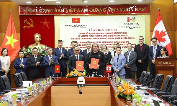 Cơ hội sang Canada làm việc cho lao động Việt với chi phí thấp
