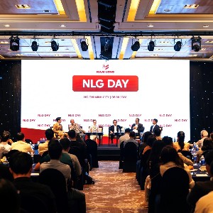Ban lãnh đạo NLG chia sẻ kế hoạch nửa cuối năm 2026 với các nhà đầu tư - Ảnh NLG.