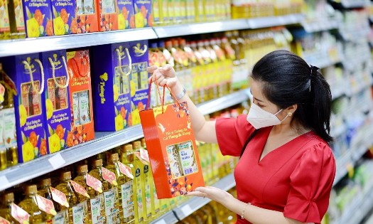 The CPI increased steadily in the first half of 2026 compared with the same period last year. (Photo from VnEconomy)
