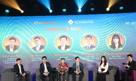 Các diển giả, chuyên gia và doanh nghiệp cùng thảo luận, kết nối giao thương - Ảnh: Minh Hà.