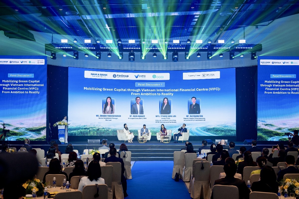 Các chuyên gia thảo luận tại Hội nghị - Ảnh: Nam A Bank.