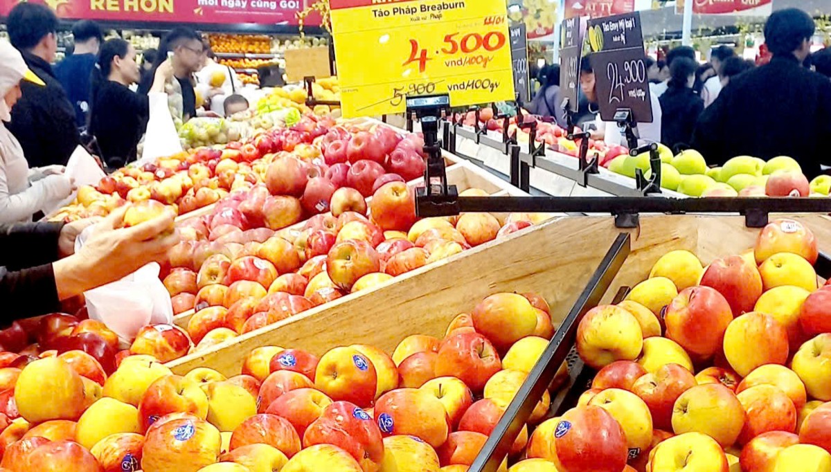 Thực phẩm sẽ được quản lý từ khâu sản xuất đến tay người tiêu dùng. Ảnh: Nhật Dương.