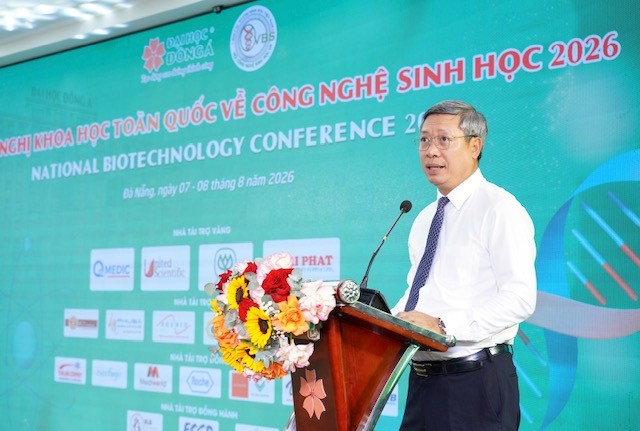 Phó Chủ tịch UBND TP. Đà Nẵng Hồ Quang Bửu phát biểu tại Hội nghị. Ảnh: ĐH Đông Á