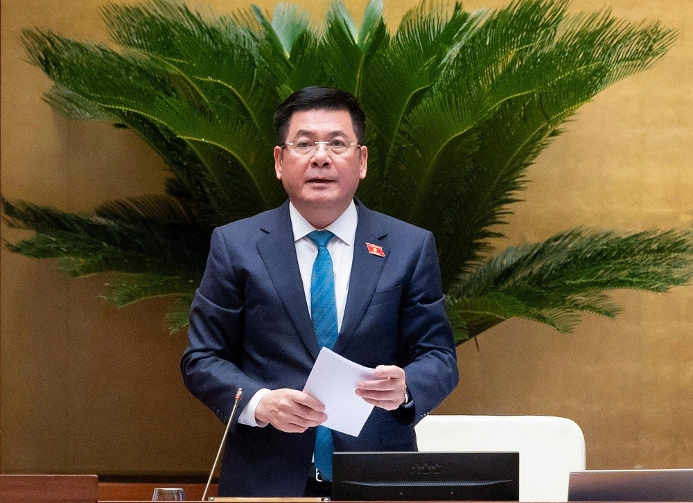Phó Chủ tịch Quốc hội Nguyễn Hồng Diên phát biểu kết luận phiên thảo luận. Ảnh: Quochoi.vn.