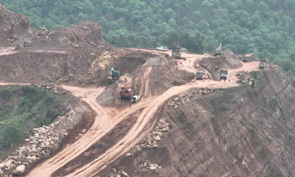 Hàng loạt dự án tăng tốc, Nghệ An siết chặt việc quản lý nguồn vật liệu xây dựng