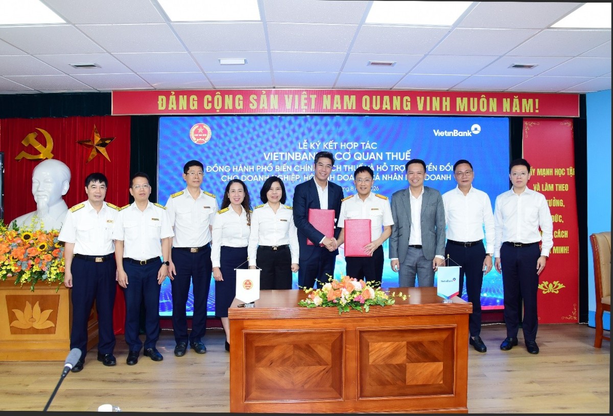 Lễ ký kết Thỏa thuận hợp tác giữa VietinBank và Cục Thuế. Ảnh: VietinBank.