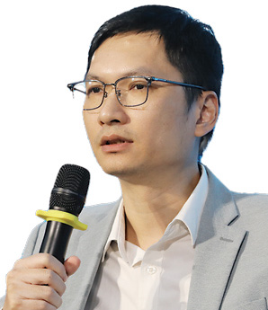 Mr. Pham Nam Hung,&nbsp;Representative from the Carbon Market Division at the Department of Climate Change under the Ministry of Agriculture and Environment.