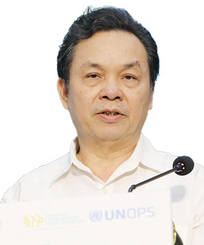 Professor Hoang Van Cuong, Vice Chairman of the Vietnam Economic Association.