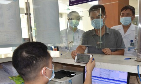 Hà Nội: Người dân không phải nộp bất kỳ khoản phí nào để được cấp thẻ bảo hiểm y tế