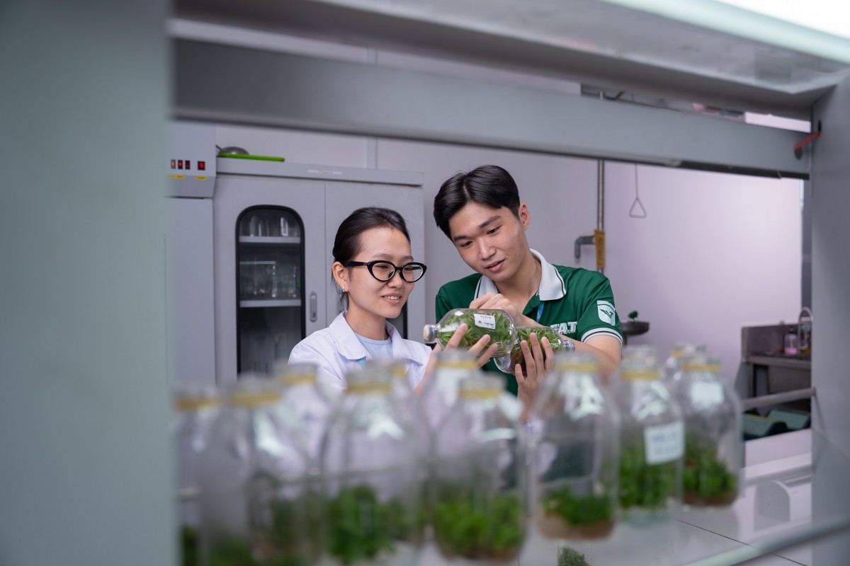 Hệ thống phòng lab hiện đại phục vụ công tác nghiên cứu tại VLU. Ảnh: Đại học Văn Lang.