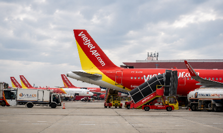 Vietjet dự kiến bổ sung 82.000 chỗ, tương đương khoảng 400 chuyến bay trên các đường bay trong nước và quốc tế. Ảnh: Huỳnh Dũng