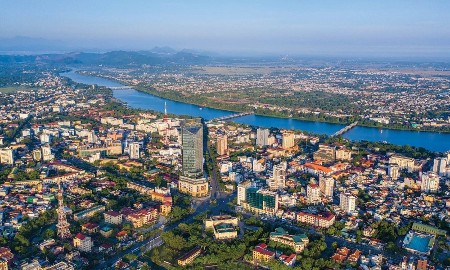 Thu ngân sách hơn 10 nghìn tỷ đồng, Huế đẩy nhanh tiến độ thu những tháng cuối năm