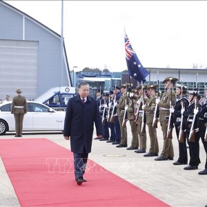 Lễ tiễn Tổng Bí thư, Chủ tịch nước Tô Lâm tại sân bay quốc tế Canberra. Ảnh: Thống Nhất – TTXVN