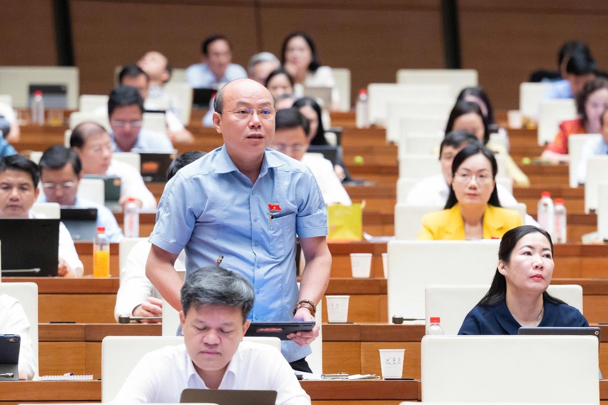 Đại biểu Hoàng Văn Nghĩa, đoàn ĐBQH tỉnh Quảng Ngãi. Ảnh: Quốc hội
