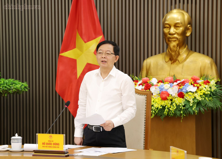Phó Thủ tướng Hồ Quốc Dũng yêu cầu những vấn đề đã rõ phải trả lời rõ ràng, khẳng định cụ thể việc có thể hay không thể giải quyết; những vấn đề cần hướng dẫn thì phải hướng dẫn; những nội dung còn vướng mắc thì phải xử lý, sửa đổi. Ảnh: Gia Huy
