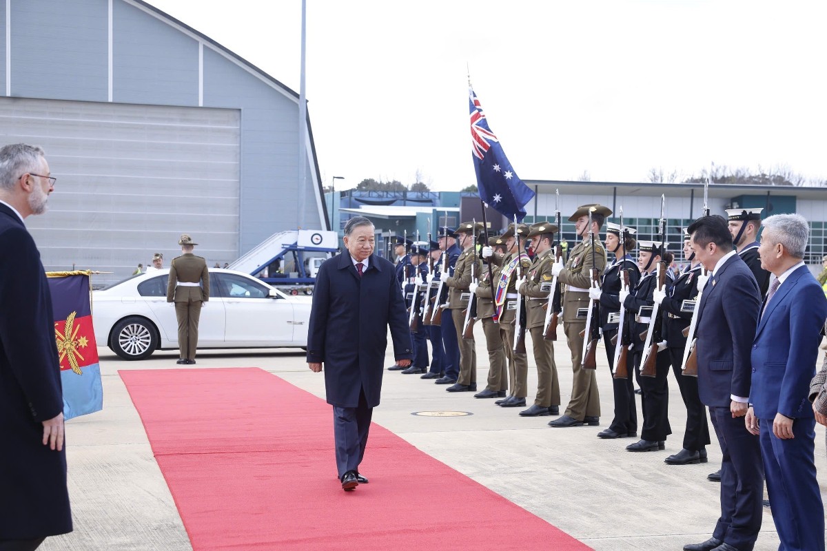 Lễ tiễn Tổng Bí thư, Chủ tịch nước Tô Lâm tại sân bay quốc tế Canberra. Ảnh: Thống Nhất – TTXVN