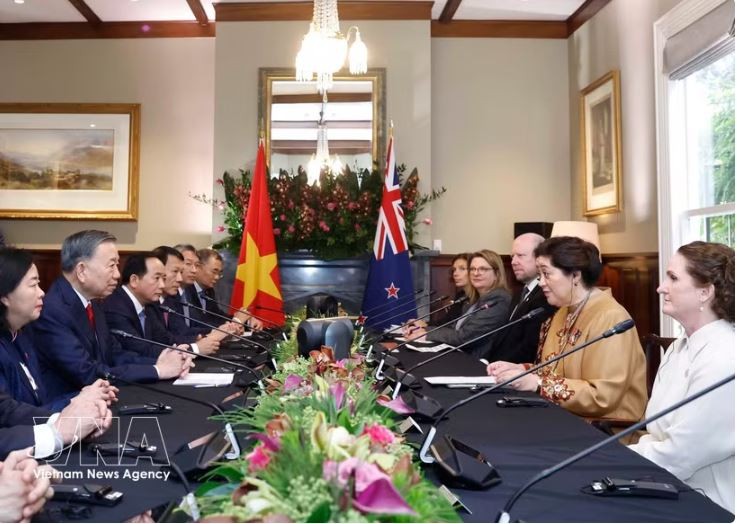 Top Vietnamese leader meets with New Zealand Governor-General in Auckland