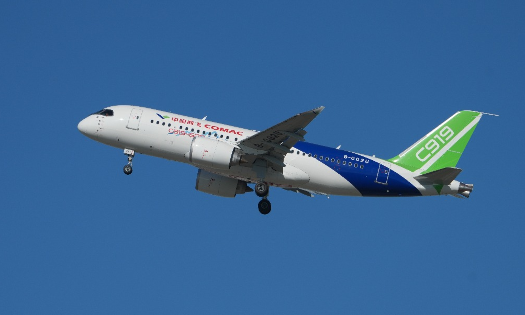 Máy bay chở khách C919 do Trung Quốc sản xuất - Ảnh: China Daily.