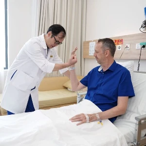 Thời gian gần đây, nhiều bệnh nhân nước ngoài đã chủ động đến Việt Nam để khám chữa bệnh. Ảnh: Vinmec