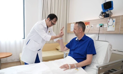 Thời gian gần đây, nhiều bệnh nhân nước ngoài đã chủ động đến Việt Nam để khám chữa bệnh. Ảnh: Vinmec