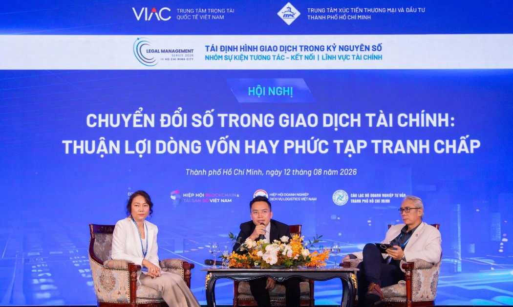 Các diễn giả tham gia thảo luận tại hội nghị. Ảnh: VIAC.