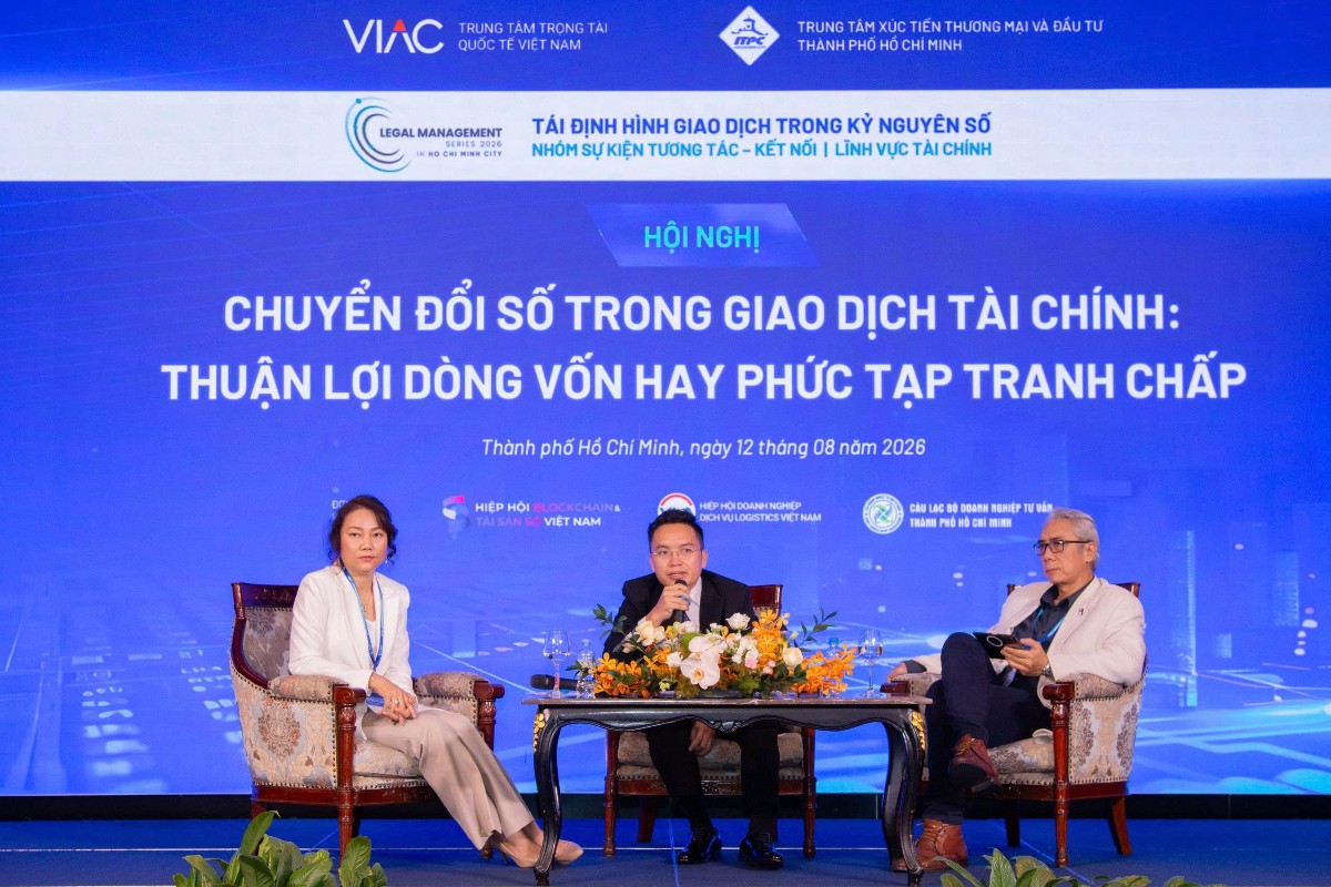 Các diễn giả tham gia thảo luận tại hội nghị. Ảnh: VIAC.