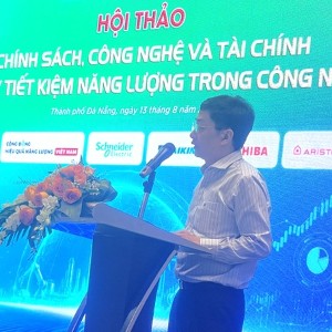 Ông Đặng Hải Dũng, Phó Cục trưởng Cục Đổi mới sáng tạo, Chuyển đổi xanh và Khuyến công (Bộ Công Thương), phát biểu khai mạc hội thảo. Ảnh: Ngô Anh Văn