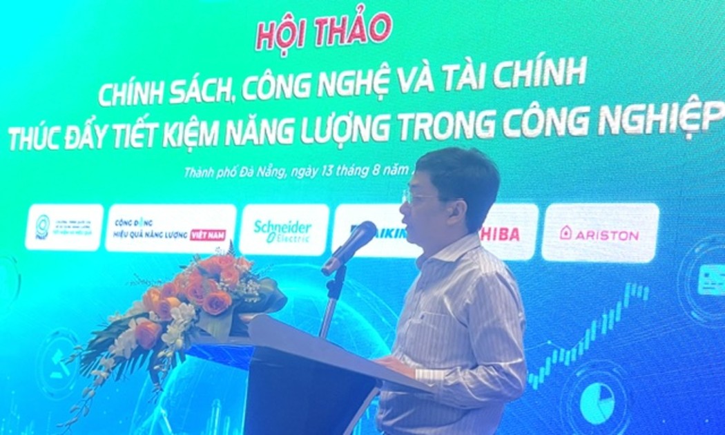 Ông Đặng Hải Dũng, Phó Cục trưởng Cục Đổi mới sáng tạo, Chuyển đổi xanh và Khuyến công (Bộ Công Thương), phát biểu khai mạc hội thảo. Ảnh: Ngô Anh Văn