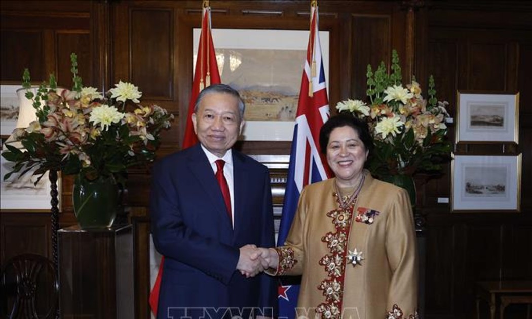 Tổng Bí thư, Chủ tịch nước Tô Lâm và Toàn quyền New Zealand Cindy Kiro chụp ảnh chung. Ảnh: Thống Nhất – TTXVN