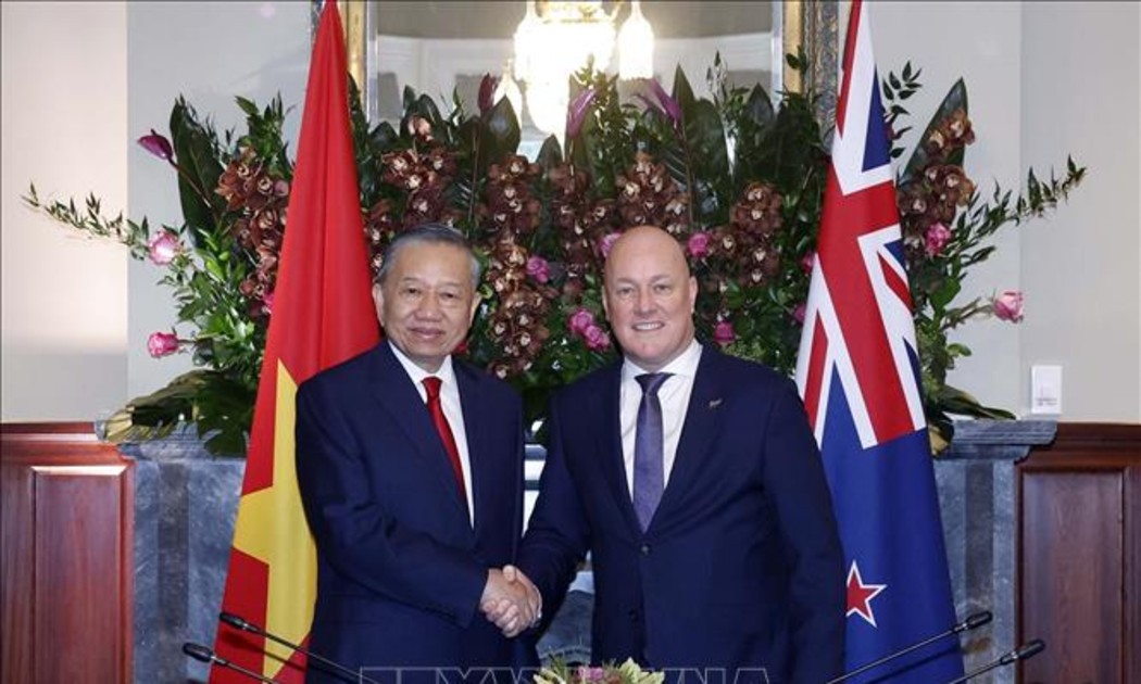 Tổng Bí thư, Chủ tịch nước Tô Lâm và Thủ tướng New Zealand Christopher Luxon chụp ảnh chung. Ảnh: Thống Nhất – TTXVN