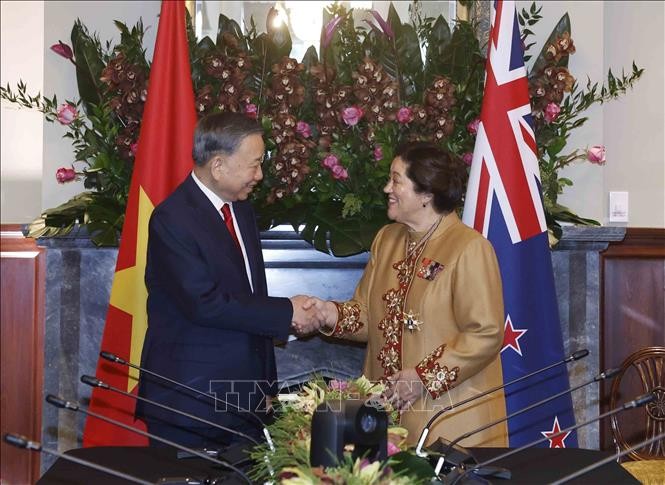 Tổng Bí thư, Chủ tịch nước Tô Lâm và Toàn quyền New Zealand Cindy Kiro trước hội đàm. Ảnh: Thống Nhất – TTXVN