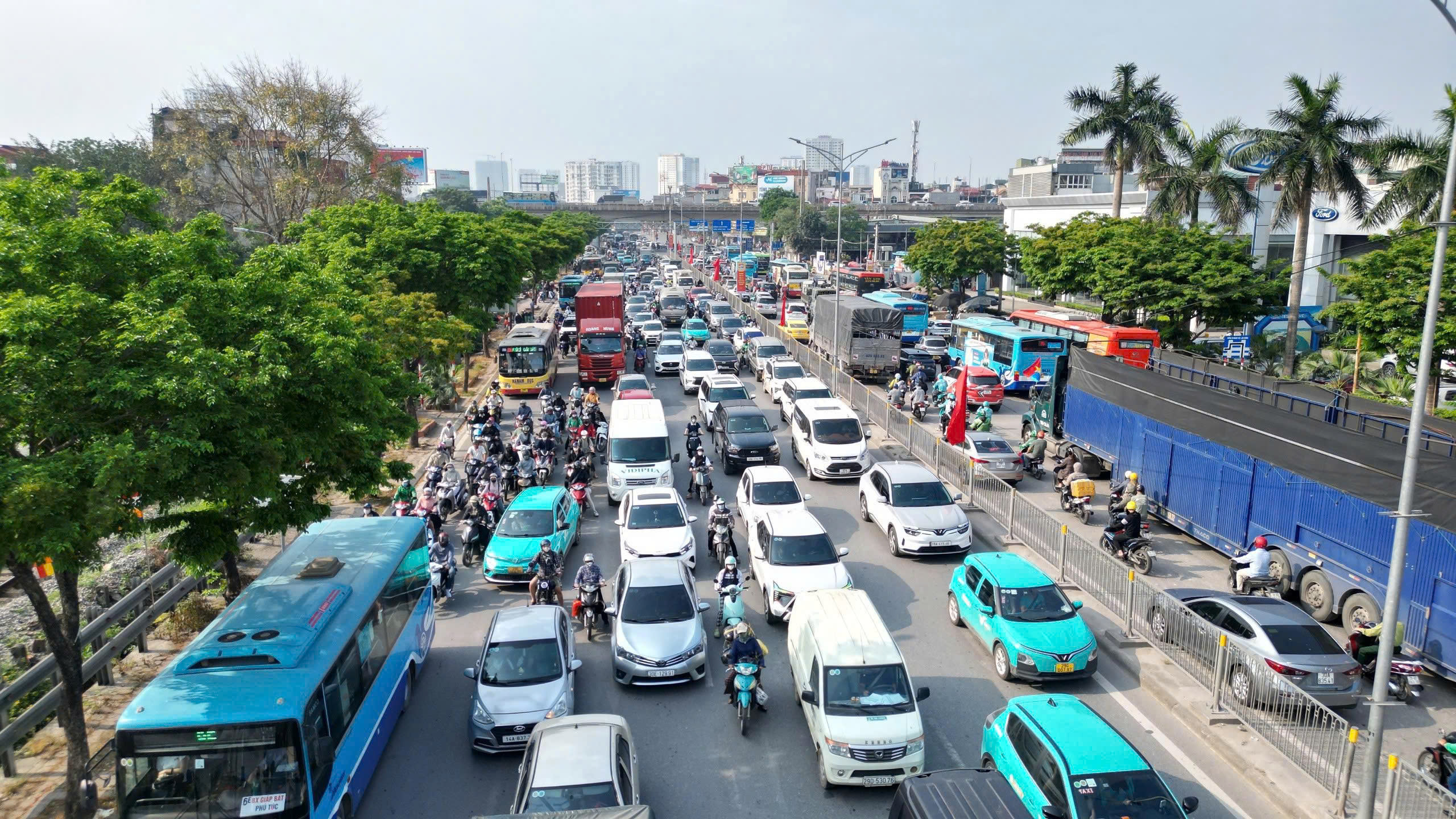 Chuẩn bị ô tô đi xa dịp lễ 2/9: Những lưu ý sống còn
