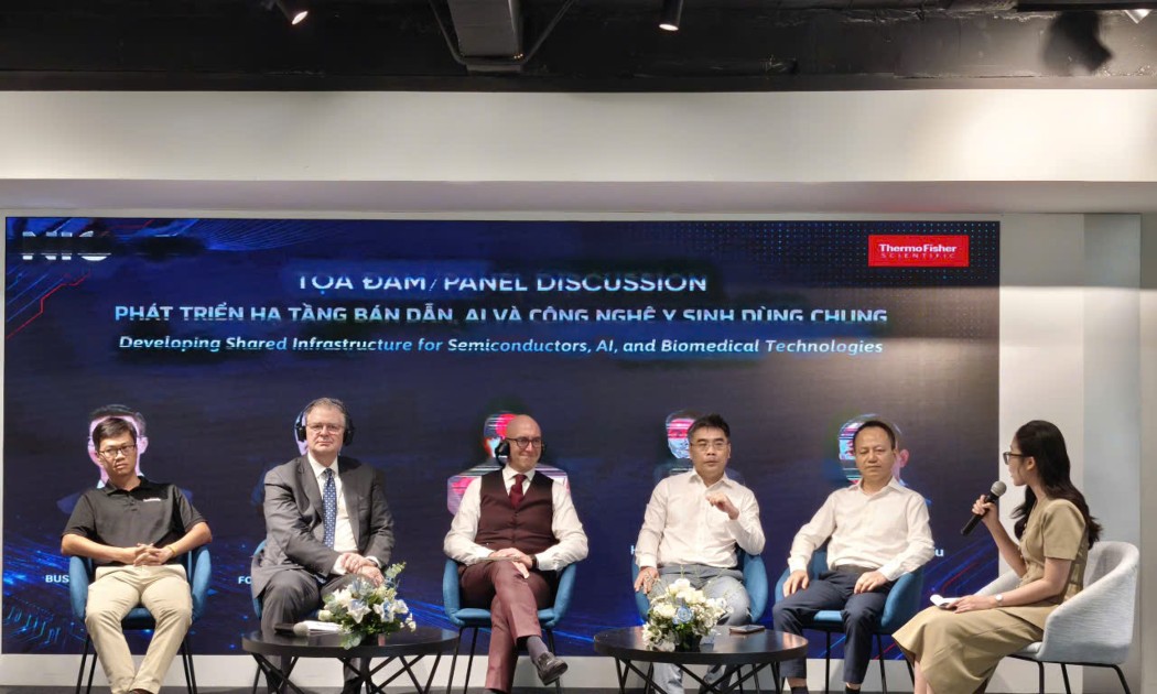 Đại diện các doanh nghiệp thảo luận tại Diễn đàn. Ảnh: ĐH.