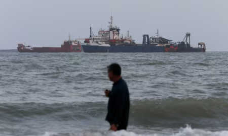 Dù Mỹ tuyên bố đã kiểm soát eo biển Hormuz, không nhiều tàu thuyền dám qua lại tuyến hàng hải này