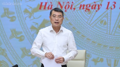 PM urges banks to direct credit toward growth-driving sectors