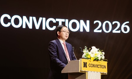 Phó Thủ tướng Chính phủ Hồ Quốc Dũng phát biểu chỉ đạo tại phiên khai mạc Conviction 2026, sáng 14/8 - Ảnh: H.Vinh.