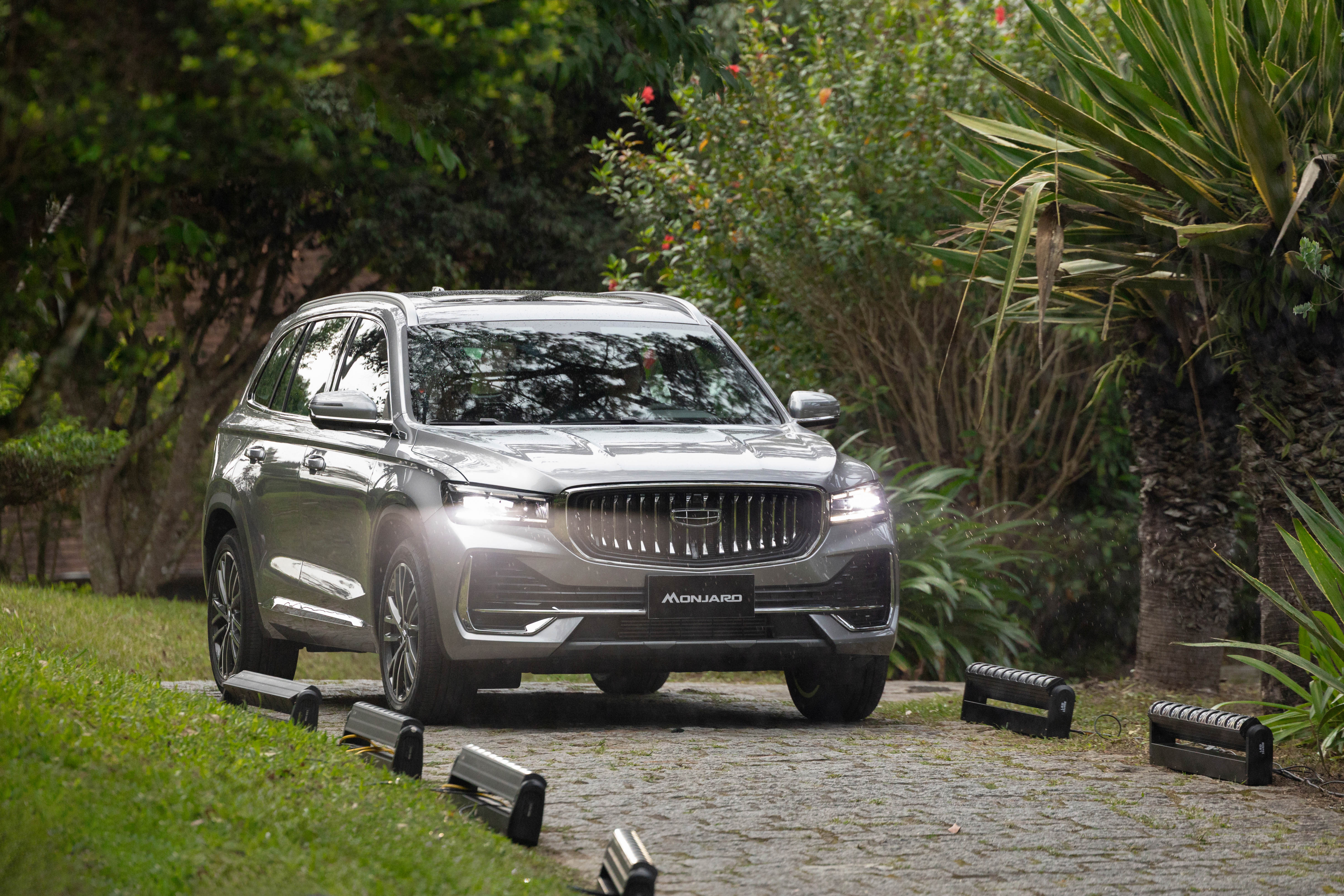 Cột mốc 1 triệu xe của Geely Monjaro:
