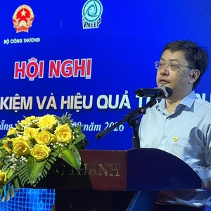 Ông Đặng Hải Dũng, Phó cục trưởng Cục Đổi mới sáng tạo, Chuyển đổi xanh và Khuyến công (Cục ĐCK), Bộ Công Thương, phát biểu khai mạc hội nghị. Ảnh: Ngô Anh Văn