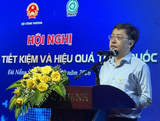 Ông Đặng Hải Dũng, Phó cục trưởng Cục Đổi mới sáng tạo, Chuyển đổi xanh và Khuyến công (Cục ĐCK), Bộ Công Thương, phát biểu khai mạc hội nghị. Ảnh: Ngô Anh Văn