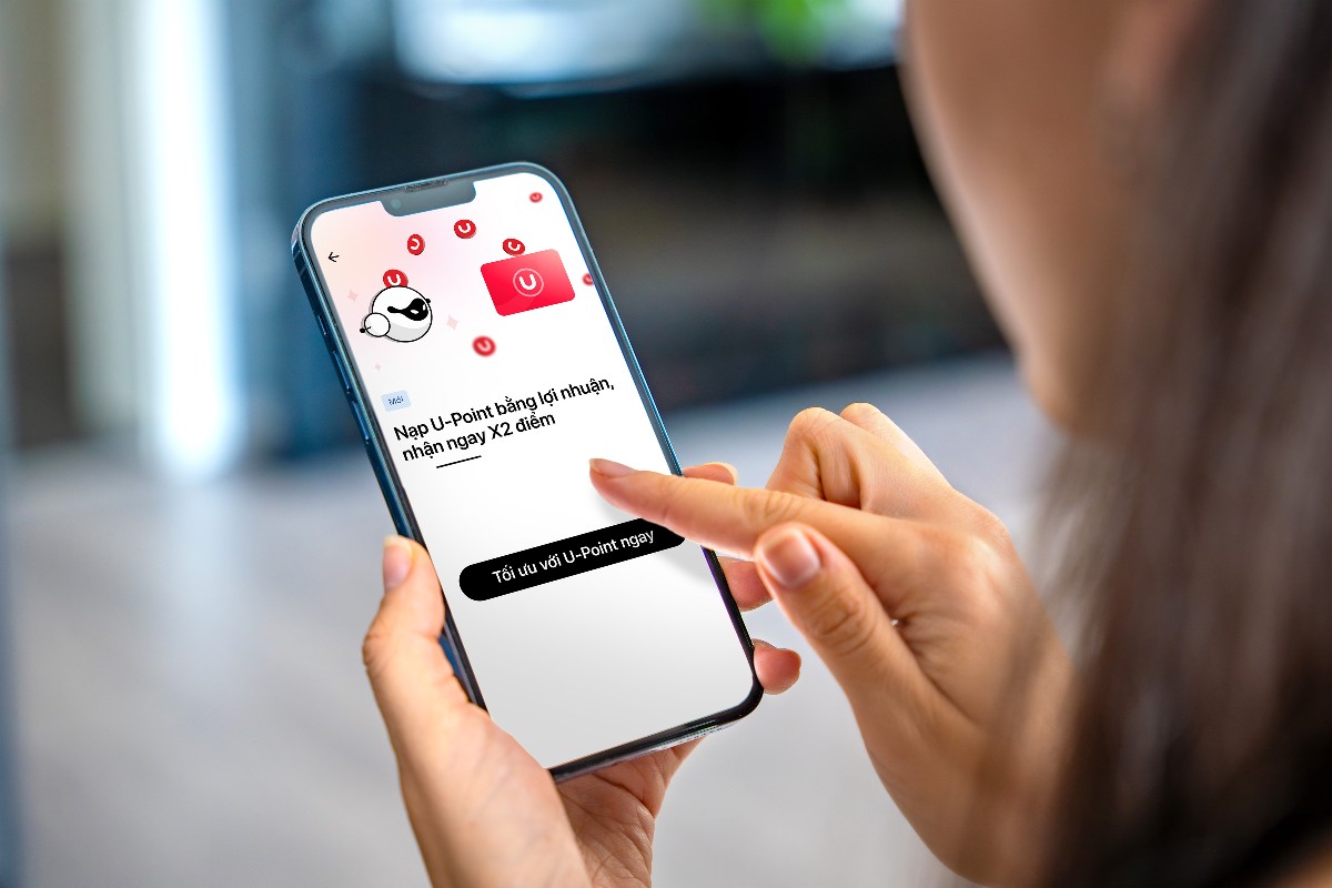 Việc kết nối Techcombank Sinh lời tự động và Techcombank OneU giúp khoản lợi nhuận được tạo ra từ dòng tiền nhàn rỗi không còn là điểm kết thúc, mà trở thành điểm khởi đầu cho một hành trình trải nghiệm mới phù hợp với nhu cầu và phong cách sống của mỗi khách hàng.