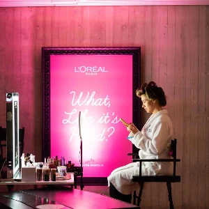 LOréal Paris đã xuất hiện trong phần tiền truyện của “Legally Blonde”. Ảnh: B&T