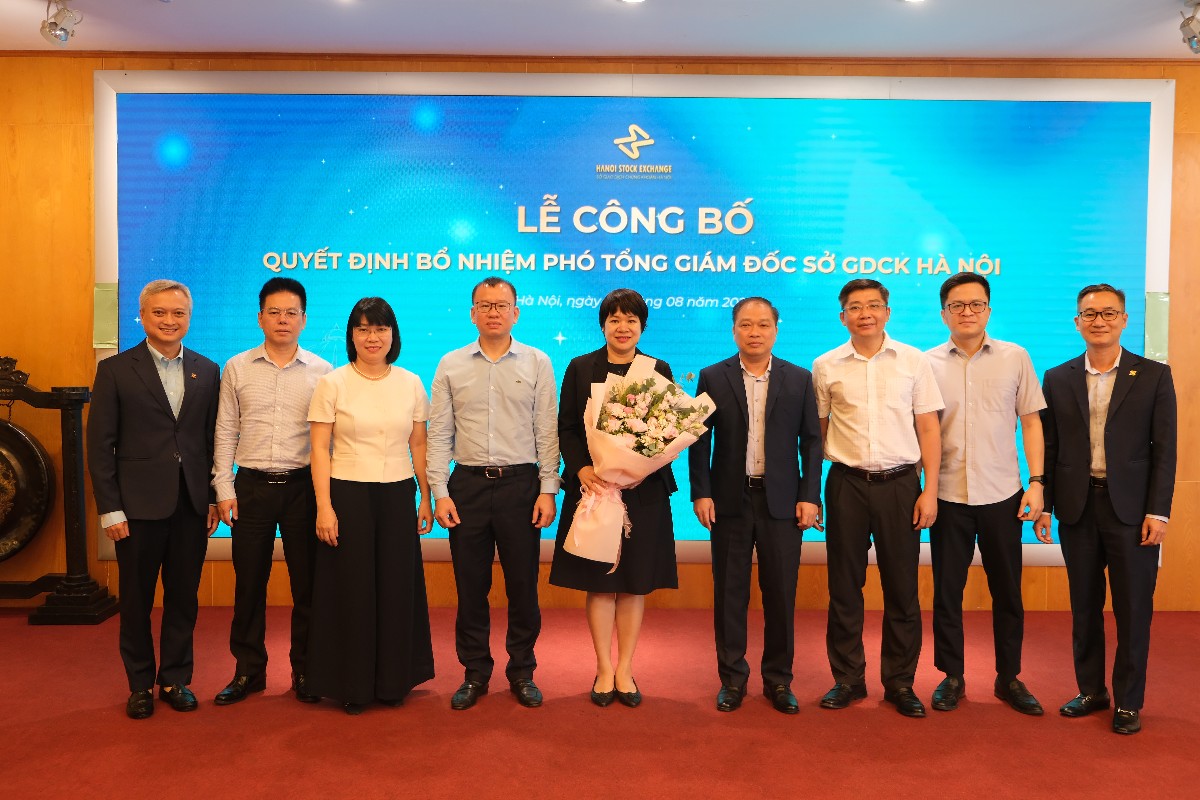 Bà Nguyễn Thị Thu Hà, Giám đốc phòng Thị trường Chứng khoán Phái sinh được bổ nhiệm giữ chức vụ Phó Tổng Giám đốc Sở Giao dịch Chứng khoán Hà Nội.