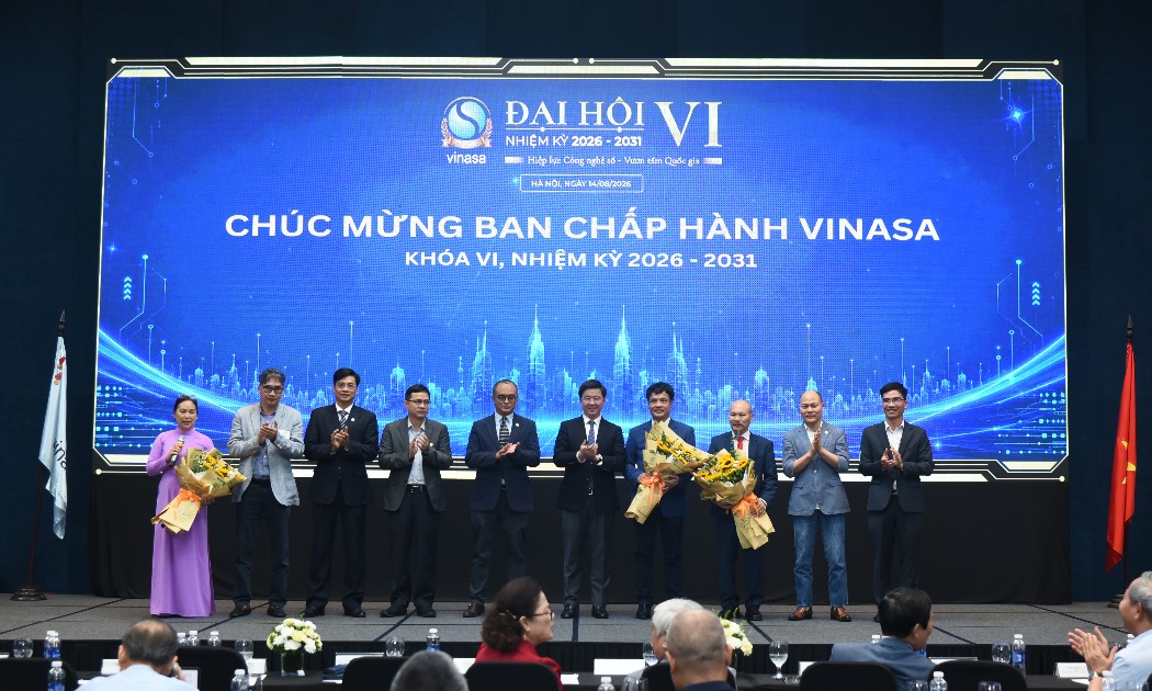 Ra mắt Ban chấp hành VINASA khóa VI, nhiệm kỳ 2026-2031 - Ảnh: Phương Anh.