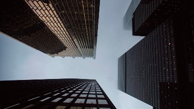 Crucial policy direction of the financial market reform
