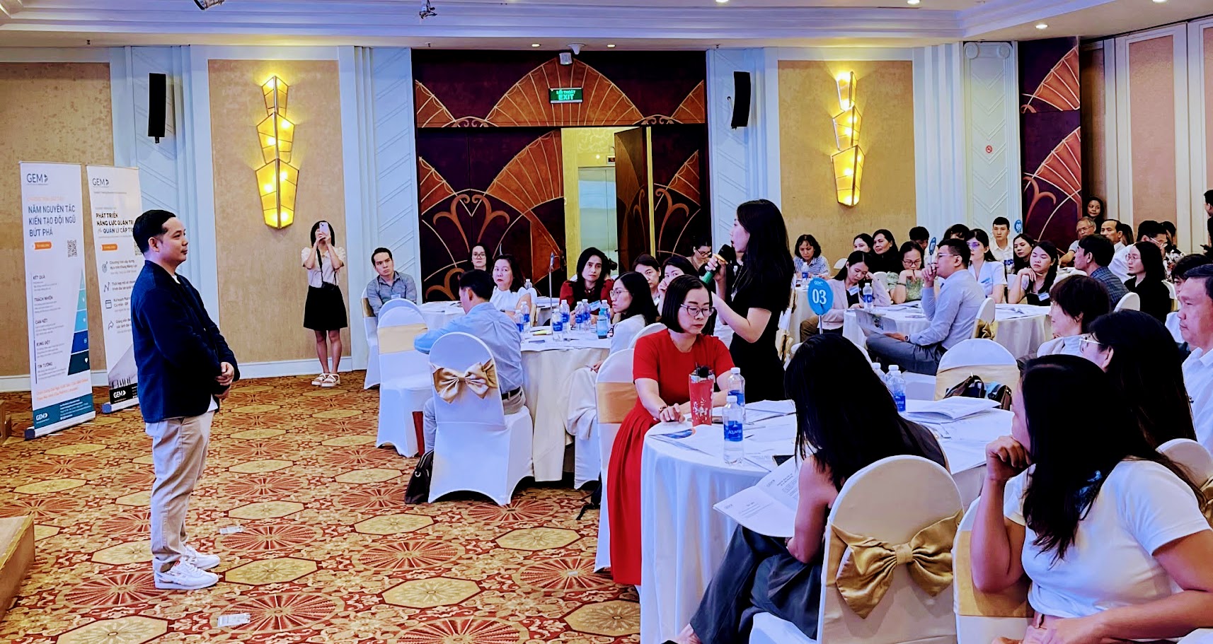 Ứng dụng AI đang chuyển từ câu chuyện lựa chọn công cụ sang bài toán tạo giá trị cho doanh nghiệp. Ảnh: B.B