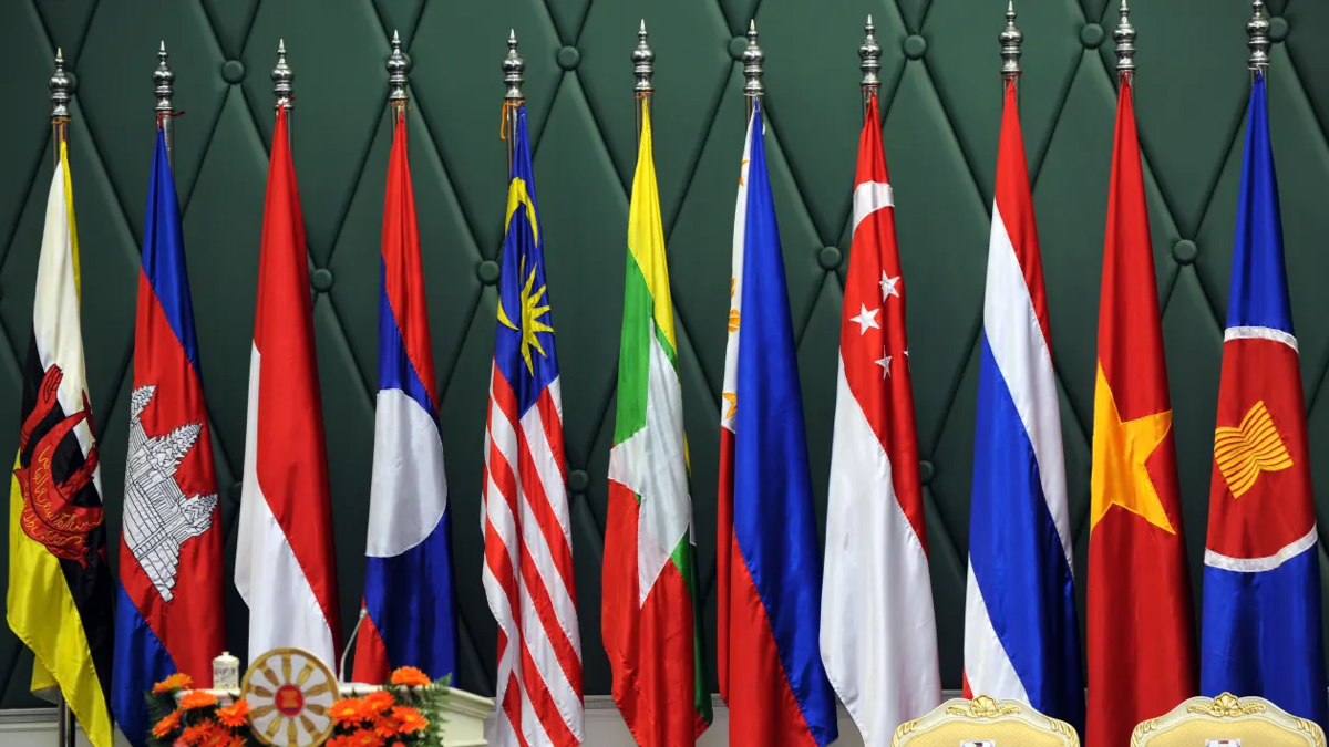 Cờ các nước ASEAN - Ảnh: Getty Images