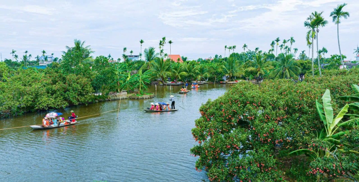 “Mùa quả chín Xứ Đông” là ví dụ bước đầu gợi mở xu hướng tận dụng văn hóa và sản vật địa phương để phát triển du lịch. Ảnh: Mạnh Thắng