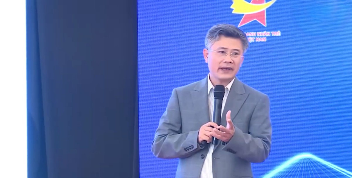 Tiến sĩ Đỗ Thiên Anh Tuấn phát biểu tại sự kiện. Ảnh: Công Minh
