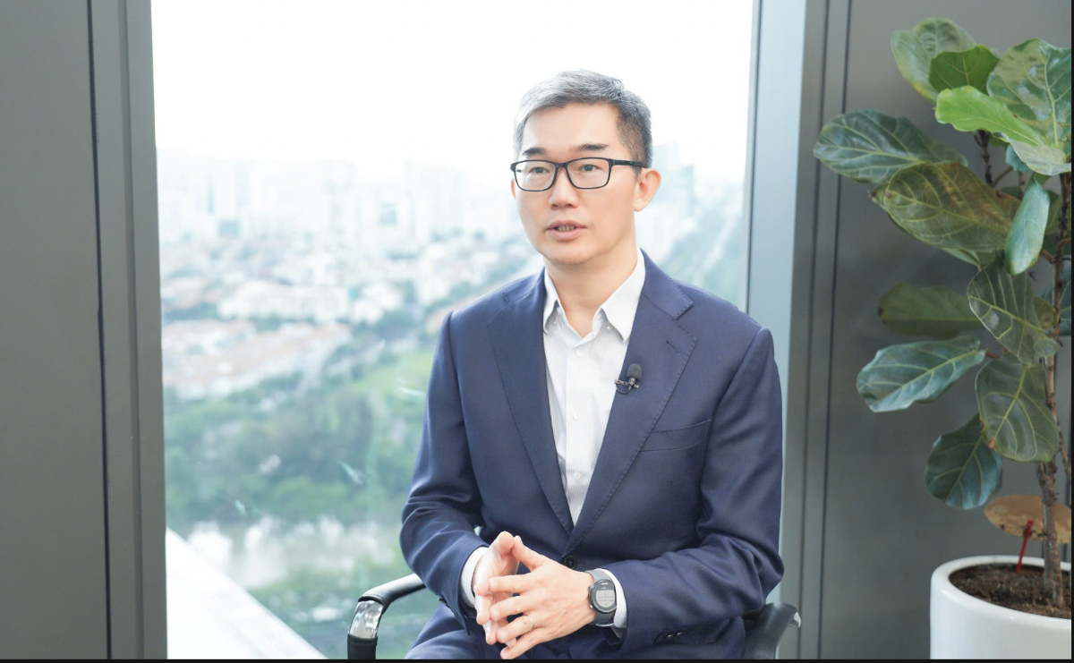 Ông Lu Hui Hung, Tổng Giám đốc, Công ty CP Quản lý Quỹ Phú Hưng (PHFM).